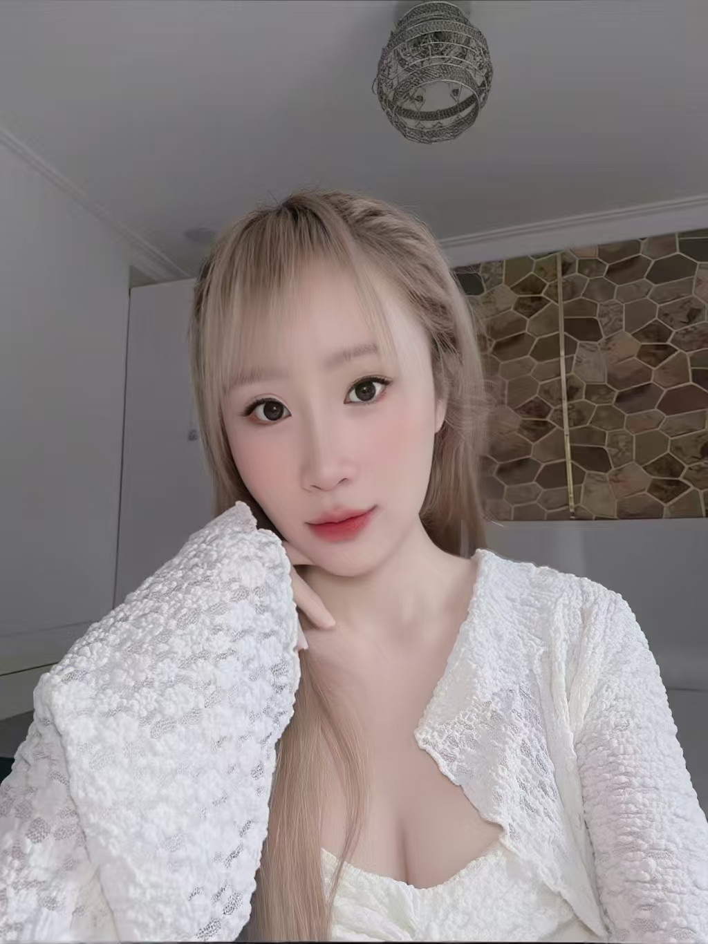 Escort Gallery Image
