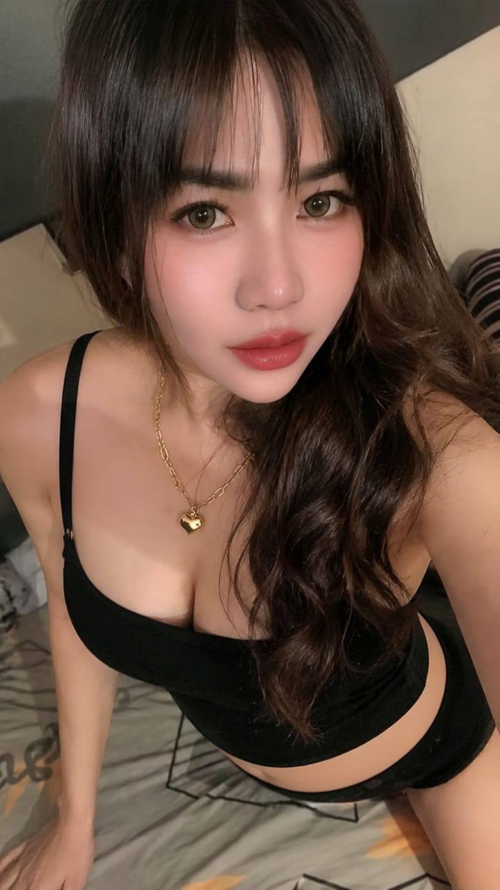 Escort Gallery Image