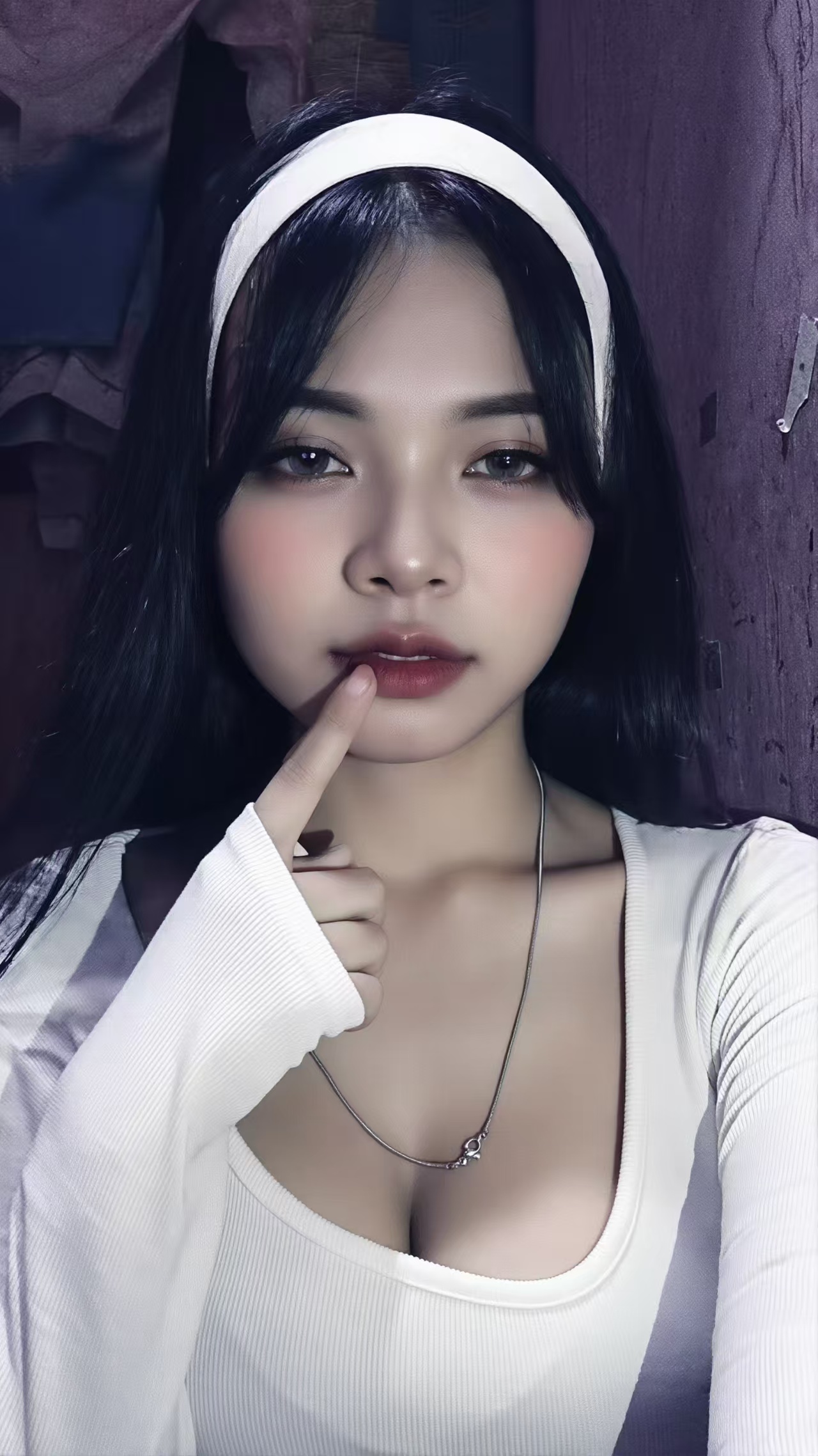 Escort Gallery Image