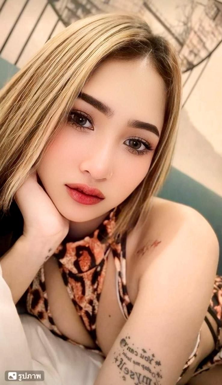 Escort Gallery Image