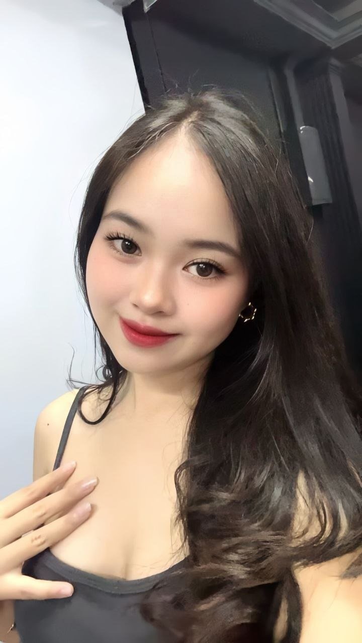 Escort Gallery Image