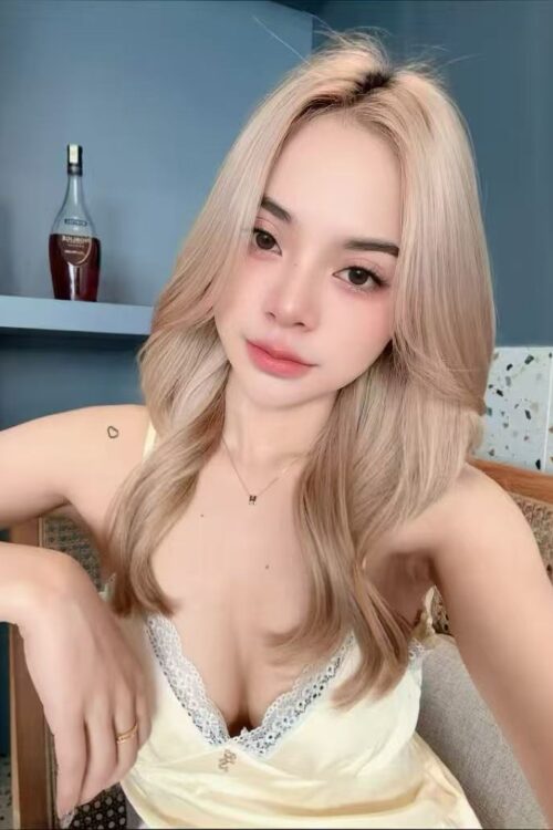 Escort Gallery Image