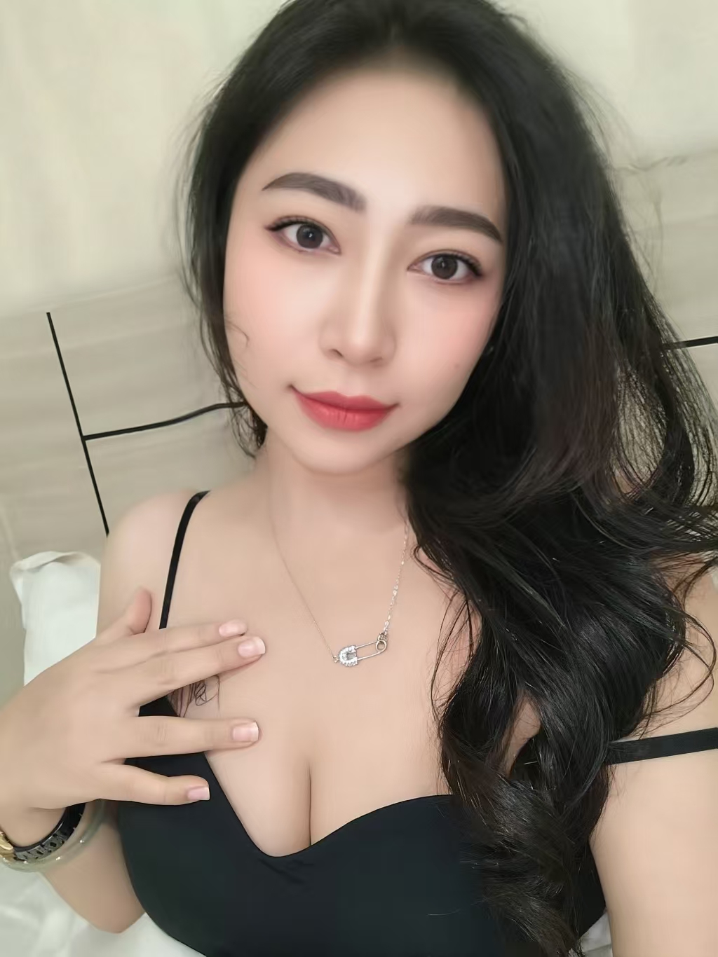 Escort Gallery Image