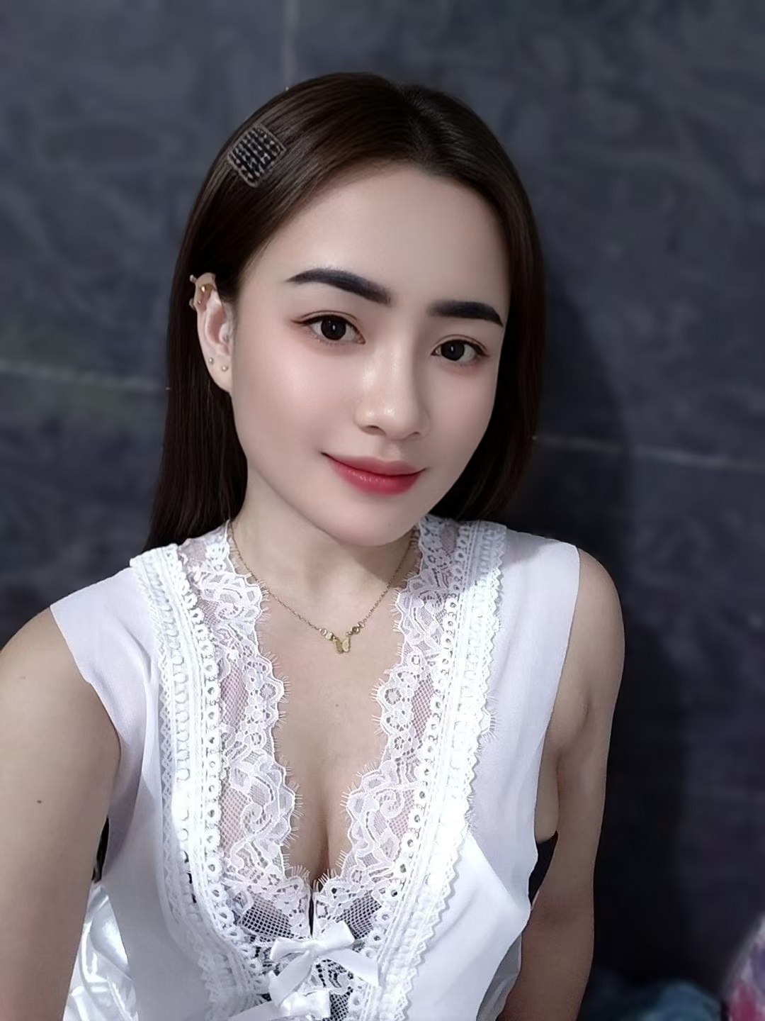 Escort Gallery Image