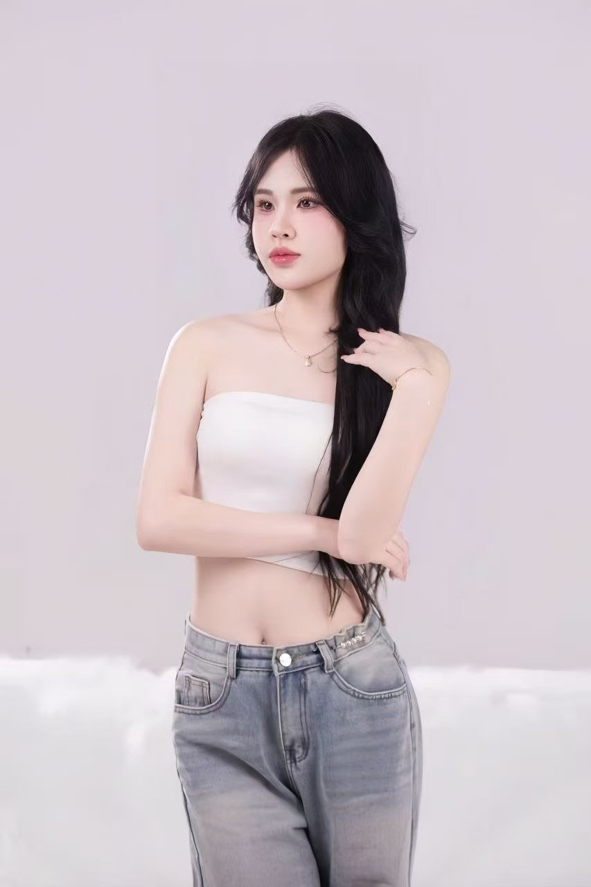 Escort Gallery Image