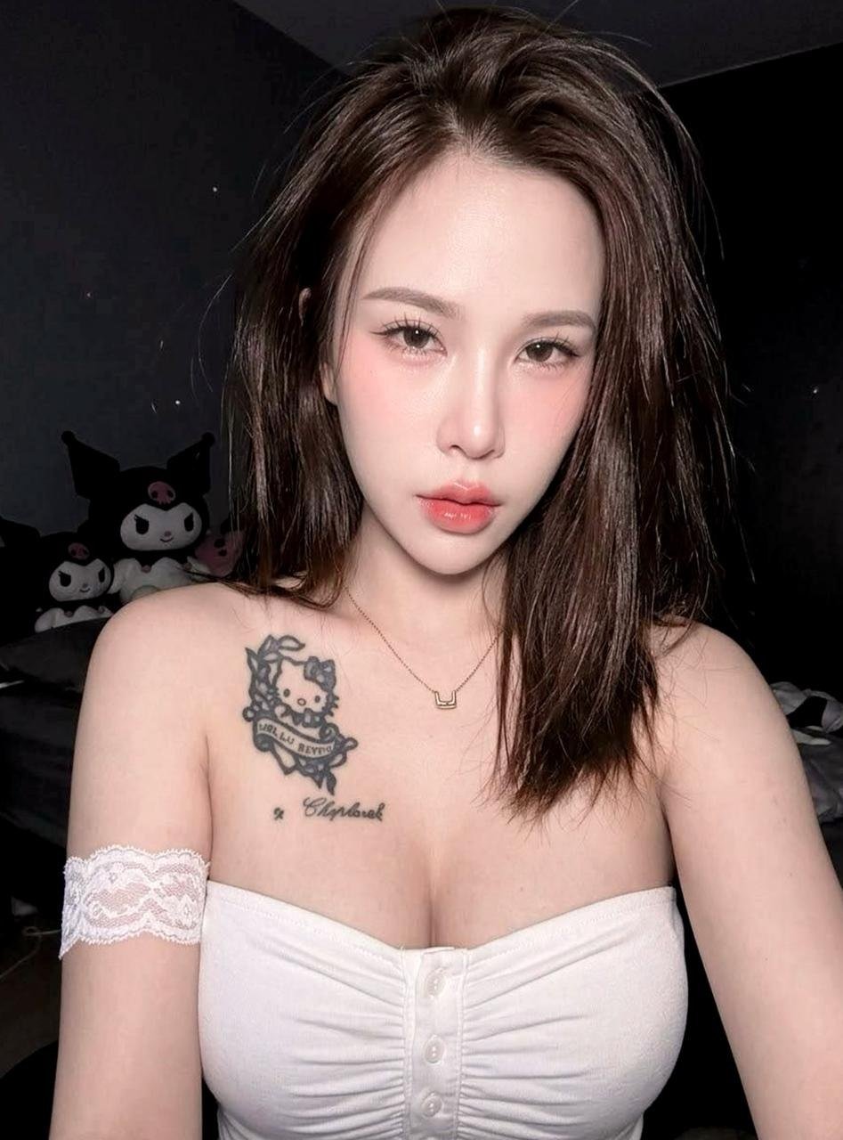 Escort Gallery Image