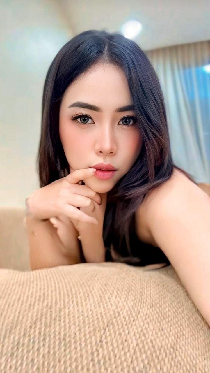 Escort Gallery Image