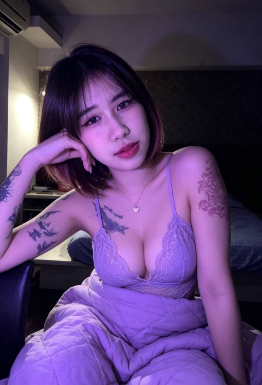 Escort Gallery Image