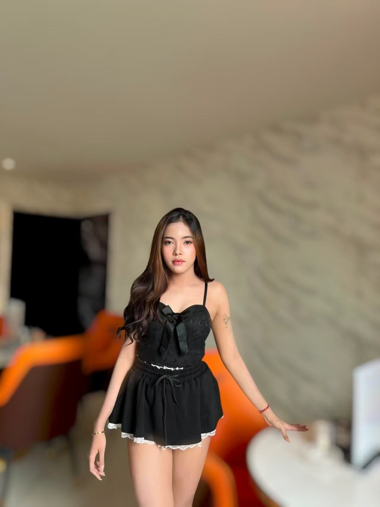 Escort Gallery Image