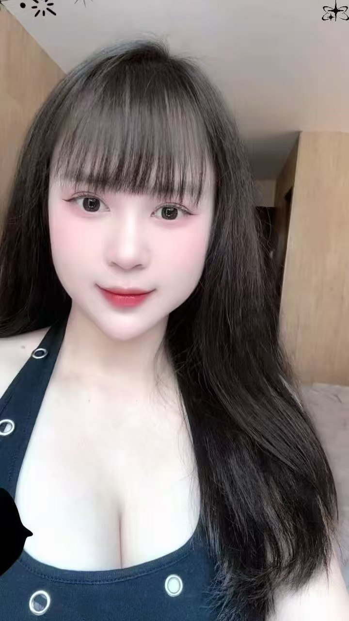 Escort Gallery Image