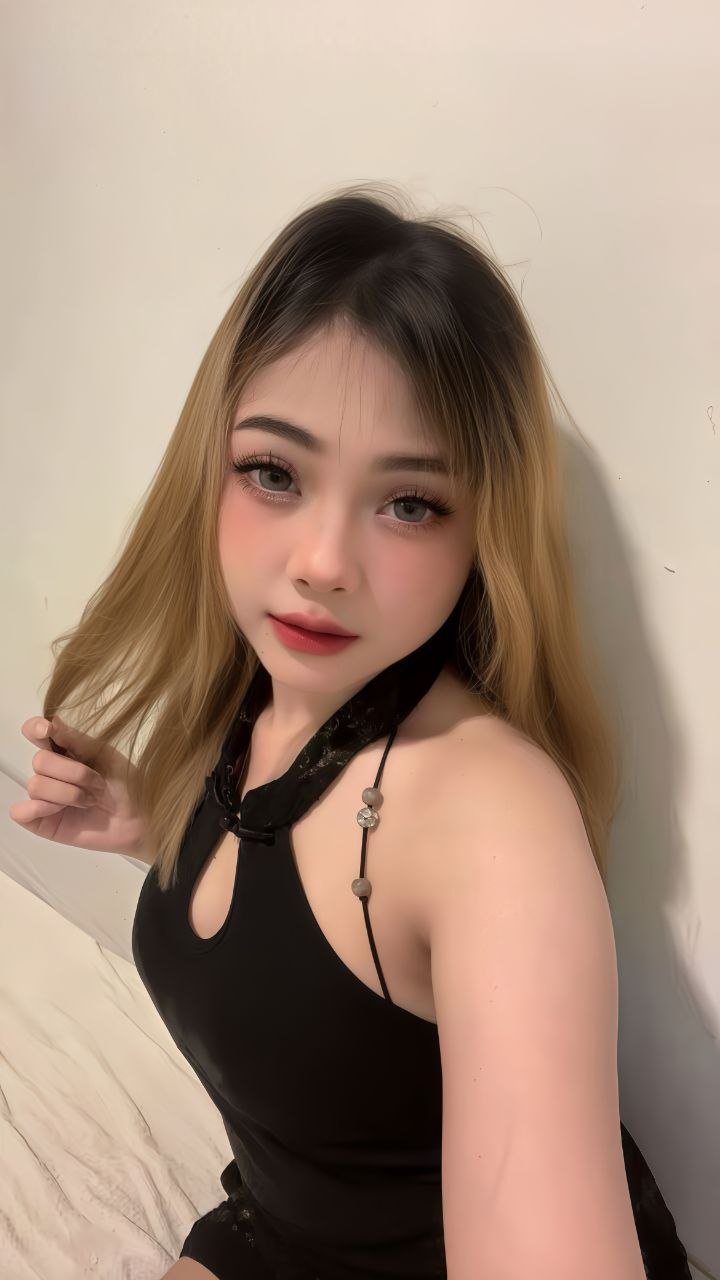 Escort Gallery Image