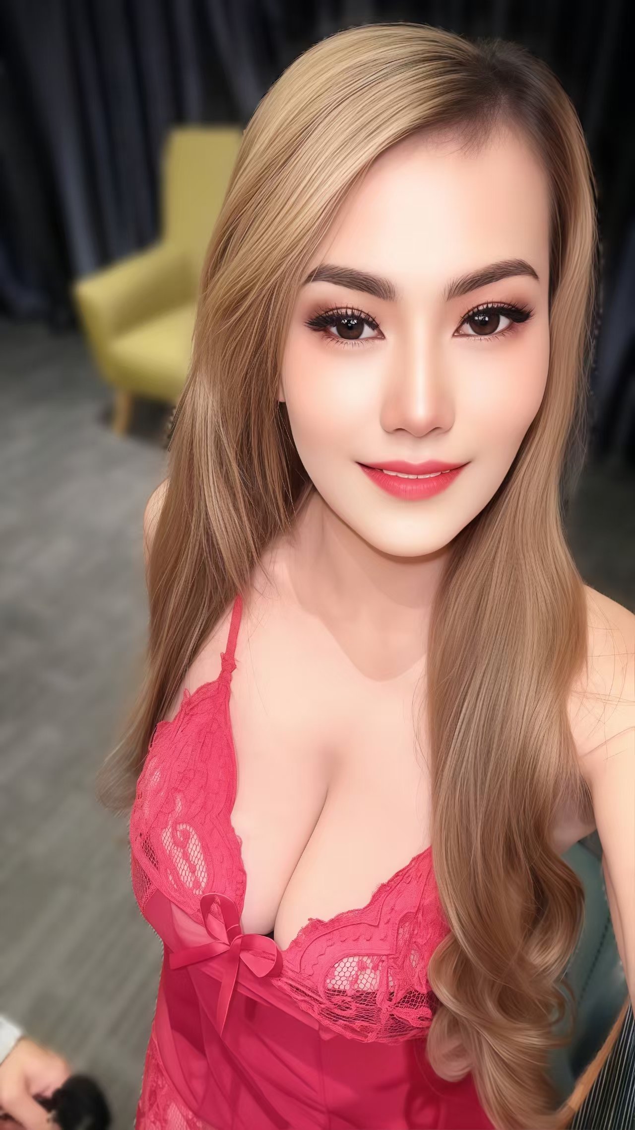 Escort Gallery Image