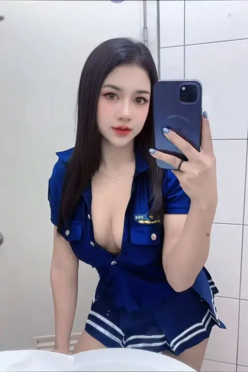 Escort Gallery Image
